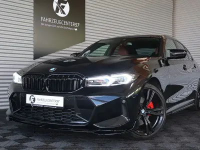 Gebraucht BMW 330 M Sport 245 PS (180 kW) 2023 Blacksapphire Limousine