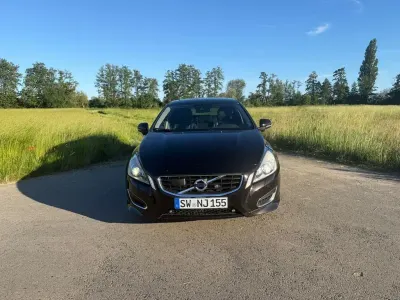 Gebraucht Volvo V60 Summum 330 PS (242 kW) 2011 Schwarz Kombi