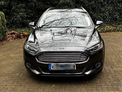 Grau Gebraucht 2015 Ford Mondeo Titanium Kombi | 9.990 € (Fairer Preis)