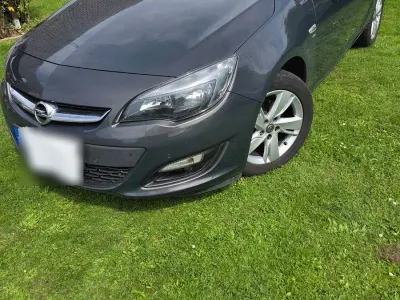 Gebraucht Opel Astra Exklusiv 170 PS (125 kW) 2014 Grau Kombi