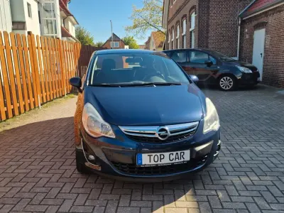 Używany Opel Corsa 86 KM (63 kW) 2012 Niebieski Hatchback