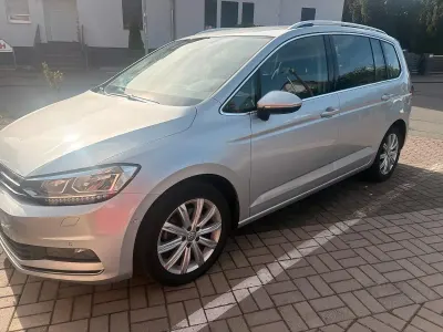 Gebraucht VW Touran 190 PS (139 kW) 2019 Silber Van / Kleinbus
