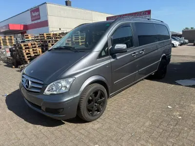 Gebraucht Mercedes Viano Edition 224 PS (164 kW) 2011 Grau Van / Kleinbus