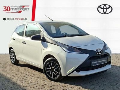 Gebraucht Toyota Aygo 69 PS (50 kW) 2018 Weiß Kleinwagen