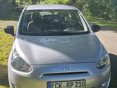 Gebraucht Mitsubishi Space Star 71 PS (52 kW) 2016 Silber Kleinwagen