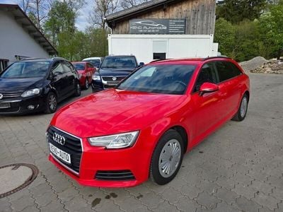 Używany Audi A4 Basis 150 KM (110 kW) 2019 Czerwony Kombi