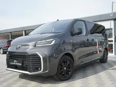 Usata Toyota Proace Verso Lounge 177 CV (130 kW) 2025 Grigio Station wagon