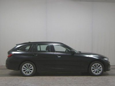 Usata BMW 320 Sport Line 190 CV (139 kW) 2022 Nero Station wagon