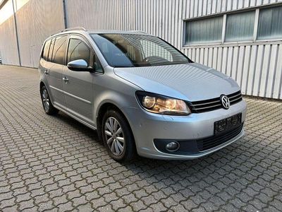 Silber Gebraucht 2015 VW Touran Highline Van / Kleinbus | 6.700 € (Guter Preis)