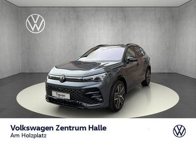 Delfingrau metallic Neu 2025 VW Tiguan R-line SUV | 70.605 €
