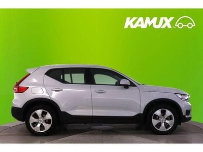 Gebraucht Volvo XC40 Momentum 163 PS (119 kW) 2020 Glacier silver SUV