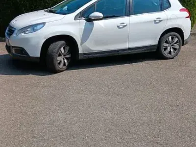 Gebraucht Peugeot 2008 Style 110 PS (80 kW) 2015 Weiß SUV