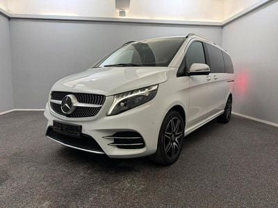 Weiß Gebraucht 2022 Mercedes V300 AMG line Van / Kleinbus | 49.999 €