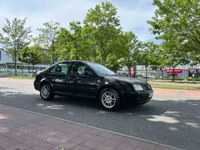 Gebraucht VW Bora Comfortline 116 PS (85 kW) 2000 Limousine