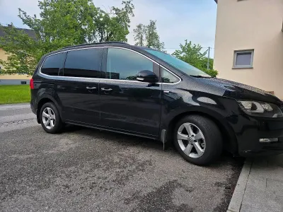 Gebraucht VW Sharan 143 PS (105 kW) 2012 Schwarz Van / Kleinbus