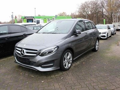 Gebraucht Mercedes B200 Urban 136 PS (100 kW) 2016 Grau Van / Kleinbus
