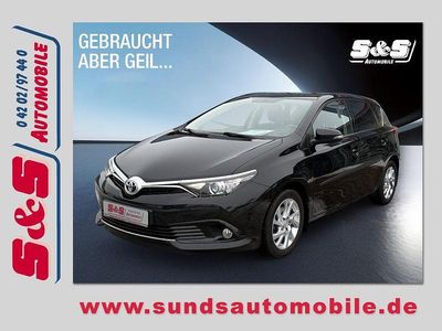 Schwarz Gebraucht 2016 Toyota Auris Comfort Limousine | 9.990 € (Fairer Preis)
