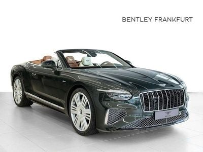 Neu Bentley Continental 680 PS (500 kW) 2025 Cumbrian green (dunkelgrün) Cabrio