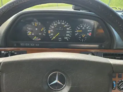 Gebraucht Mercedes S280 185 PS (136 kW) 1981 Blau Limousine