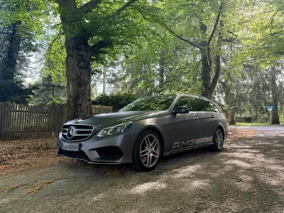 Używany Mercedes E500 510 KM (375 kW) 2016 Czarny Kombi