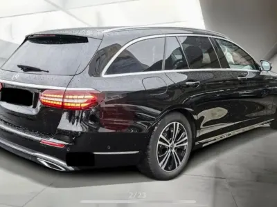Gebraucht Mercedes E220 194 PS (142 kW) 2020 Schwarz Kombi