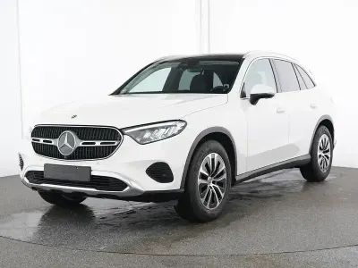 Gebraucht Mercedes GLC200 Avantgarde 204 PS (150 kW) 2025 Unilack polarweiß SUV