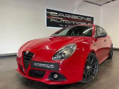 Gebraucht Alfa Romeo Giulietta Exclusive 170 PS (125 kW) 2016 Rot Kleinwagen