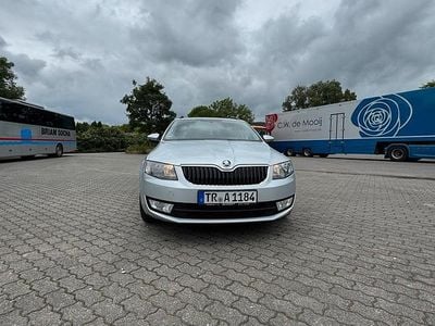 Gebraucht 2015 Skoda Octavia Kombi | 7.300 € (Fairer Preis)