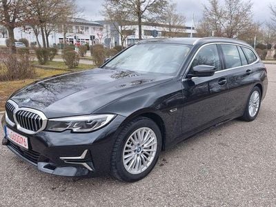 Gebraucht BMW 330e Luxury Line 292 PS (214 kW) 2022 Schwarz Limousine