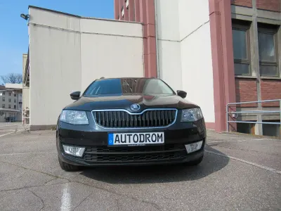Gebraucht Skoda Octavia Ambition 150 PS (110 kW) 2017 Schwarz Kombi