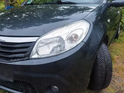 Gebraucht Dacia Sandero Lauréate 87 PS (63 kW) 2009 Grau Limousine
