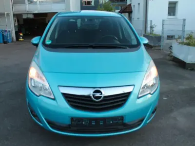 Second-hand Opel Meriva Design Edition 120 CP (88 kW) 2011 Albastru Monovolum