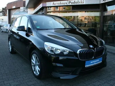 Begagnad BMW 225 Advantage 136 HK (100 kW) 2018 Svart Kombi