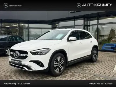 Gebraucht Mercedes GLA180 Progressive 116 PS (85 kW) 2024 Unilack polarweiß SUV