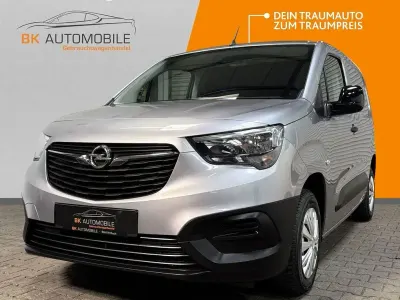 Gebraucht Opel Combo 102 PS (75 kW) 2023 Quartz/artense grey Van / Kleinbus