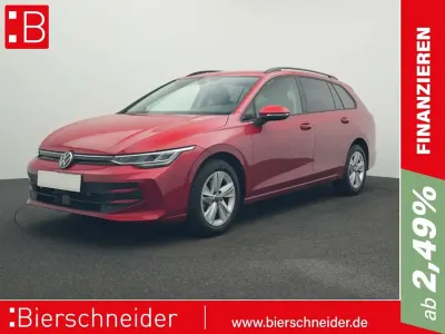 Gebraucht VW Golf VIII Life 116 PS (85 kW) 2025 Rot Kombi