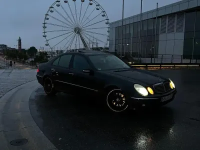 Gebraucht Mercedes E350 273 PS (200 kW) 2006 Schwarz Limousine