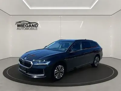 Gebraucht Skoda Superb Selection 150 PS (110 kW) 2025 Schwarz Kombi