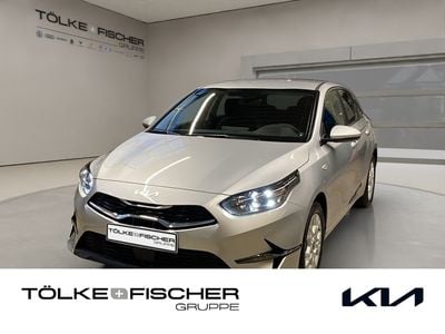 Gebraucht Kia Ceed Vision 140 PS (102 kW) 2024 Silber Kleinwagen