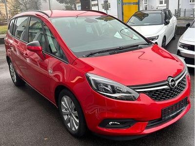 Gebraucht Opel Zafira 140 PS (102 kW) 2017 Lava rot Van / Kleinbus