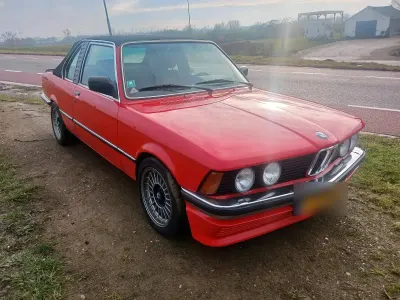 Gebraucht BMW 323 143 PS (105 kW) 1979 Rot Cabrio