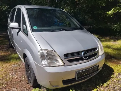 Gebraucht Opel Meriva 90 PS (66 kW) 2005 Silber Van / Kleinbus