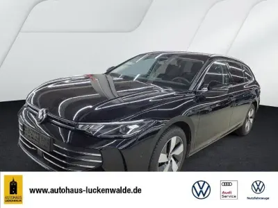 Gebraucht VW Passat IQ Drive 150 PS (110 kW) 2025 Schwarz Kombi