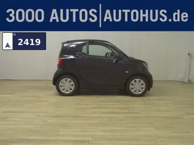 Gebraucht Smart ForTwo Coupé 60 kW (82 PS) 2022 Schwarz Kleinwagen