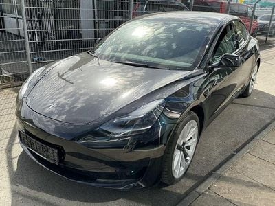 Begagnad Tesla Model 3 RWD 239 kW (325 HK) 2022 Svart Sedan