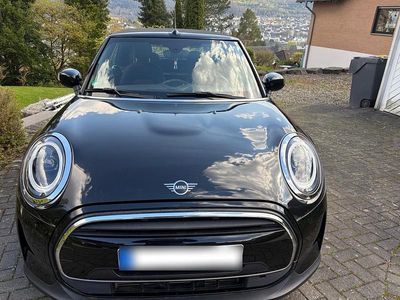 Second-hand Mini ONE 102 CP (75 kW) 2021 Negru Hatchback