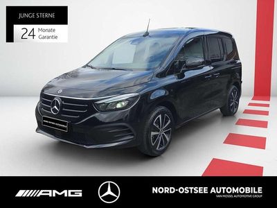 Gebraucht Mercedes EQT200 89 kW (122 PS) 2024 Schwarz Van / Kleinbus