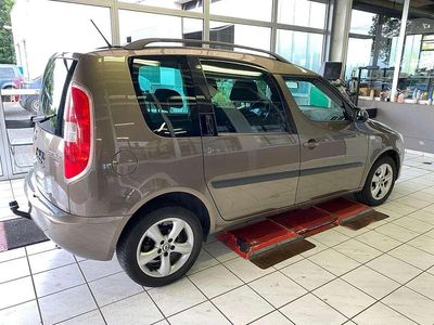 Matobraun metallic Gebraucht 2012 Skoda Roomster Family Van / Kleinbus | 4.500 €