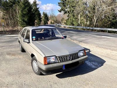 Gebraucht Opel Ascona 101 PS (74 kW) 1986 Limousine