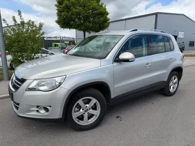 Gebraucht VW Tiguan Sportline 170 PS (125 kW) 2010 Gold SUV